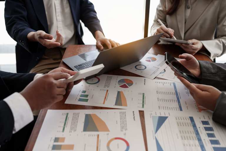 How to Become a Budget Analyst